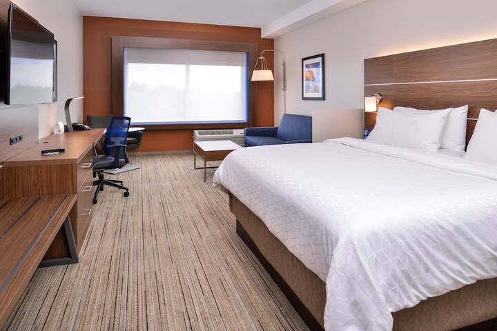 Room 18 of 47