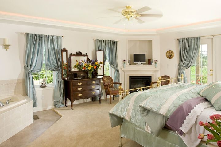 Room 27 of 85