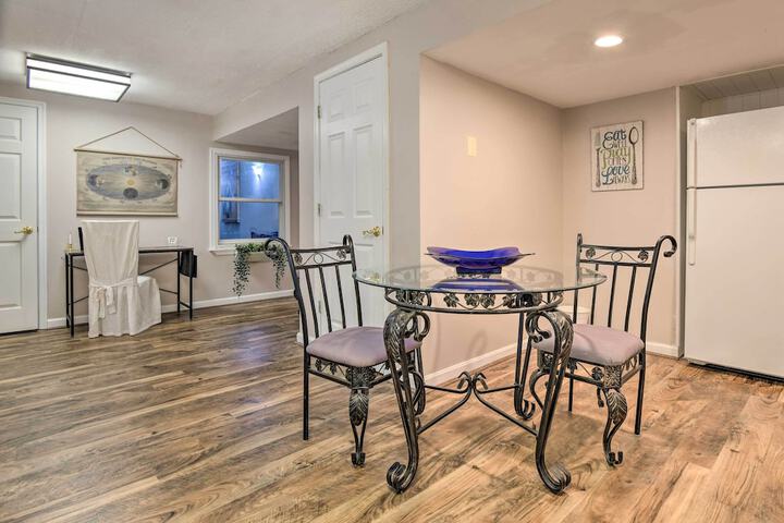 Bel Air Apartment w / Pool 2 Mi to Main St