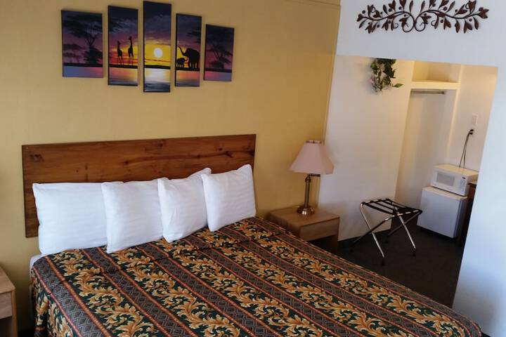 Room 35 of 44