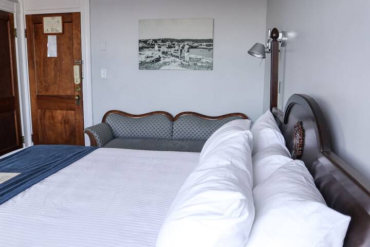 Emerson Inn