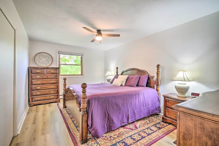 Roomy Montour Falls Retreat w / Private Pool!