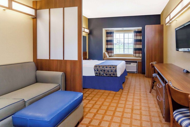 Microtel Inn & Suites by Wyndham Dickson City / Scranton