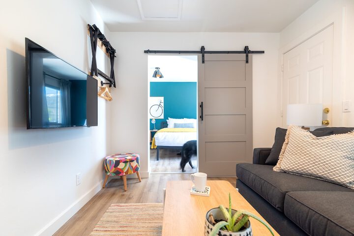 Room 10 of 34