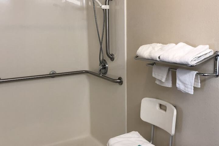 Clairmont Inn