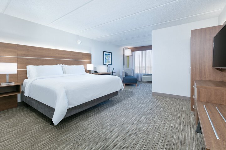 Room 34 of 70