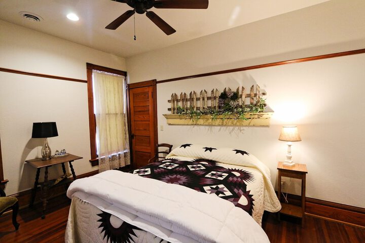 Room 19 of 31