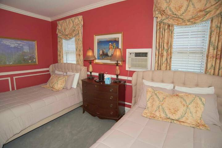 Room 22 of 51