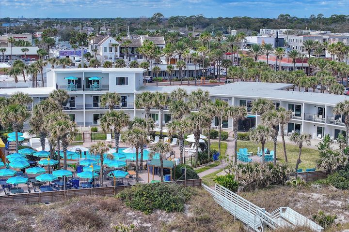 Seahorse Oceanfront Inn