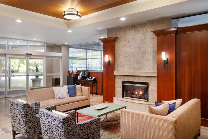 Eastgate Hotel BW Signature Collection