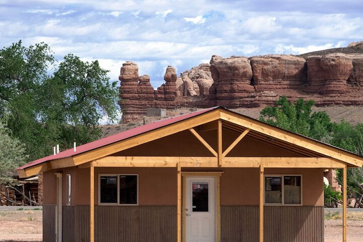 Bluff Gardens Cabins