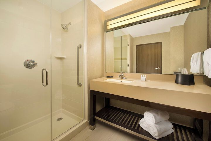 Room 15 of 52