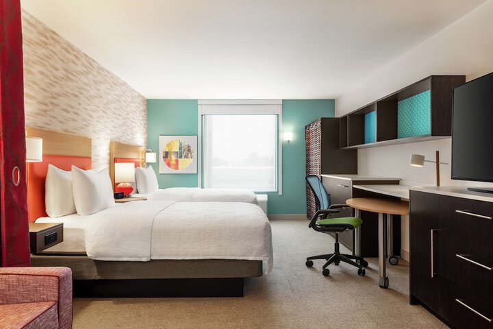 Room 21 of 34