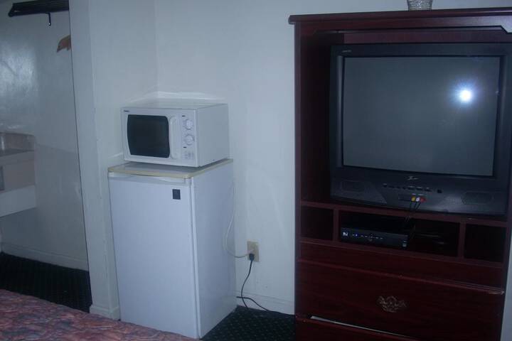 Room 15 of 34