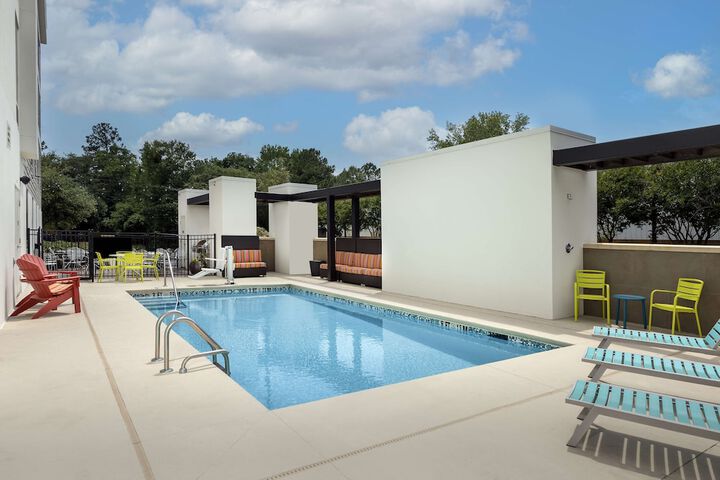 Pool 4 of 34