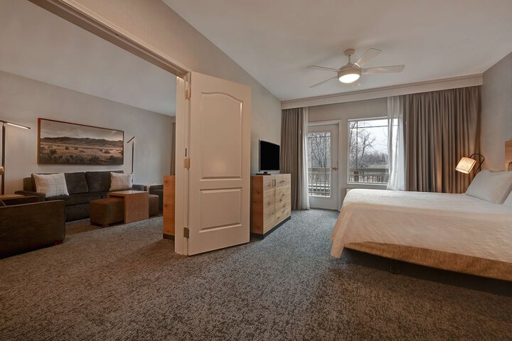Room 22 of 90