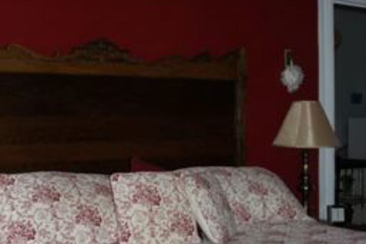 Victorian House Bed & Breakfast