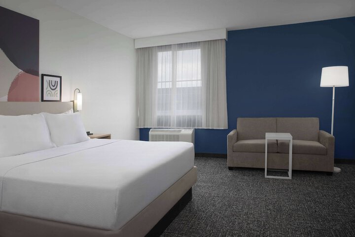 Spark by Hilton Miami Doral