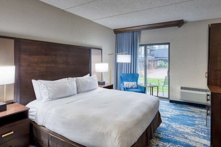 DoubleTree by Hilton Hotel Port Huron