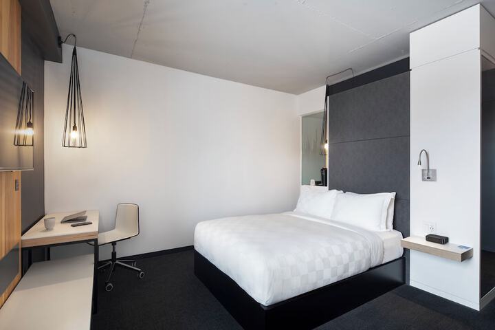Alt Hotel Ottawa Downtown