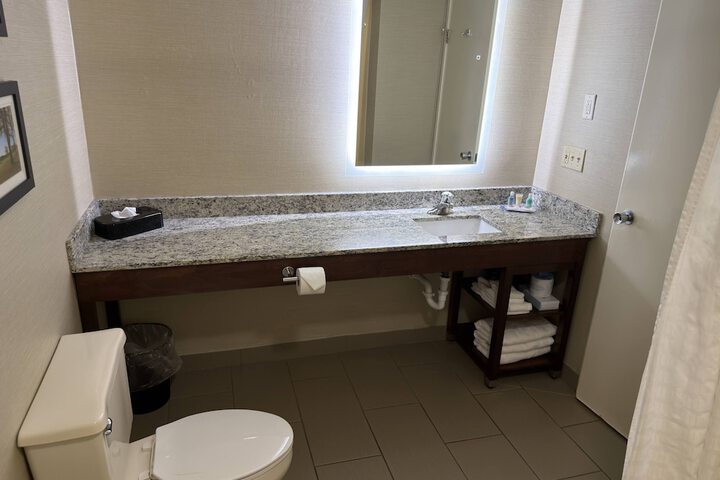 Wingate by Wyndham Utica
