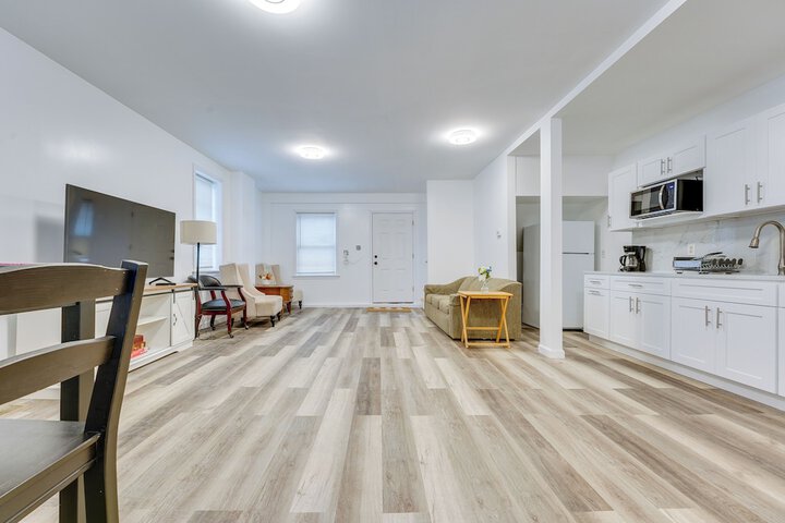Ludlow Townhome: 3 Mi to Okemo Mountain!