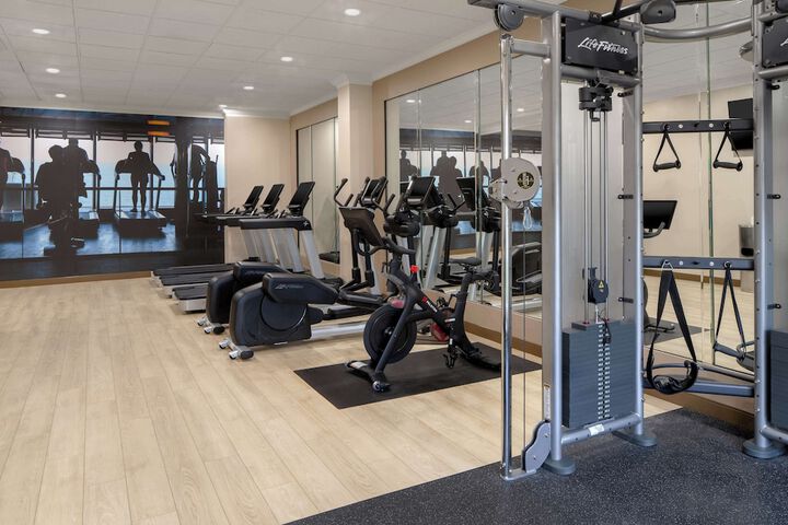 DoubleTree Suites by Hilton Hotel Mt. Laurel