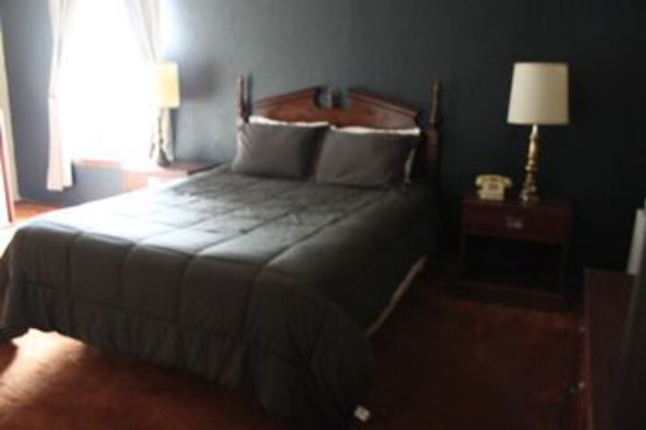 Historic Calumet Inn