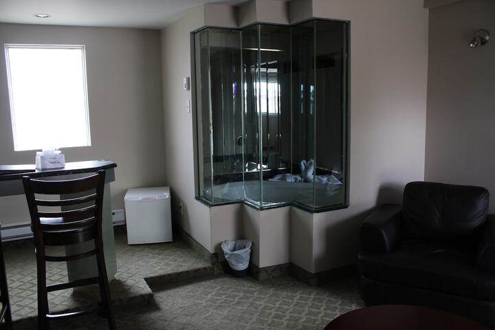 Room 16 of 47