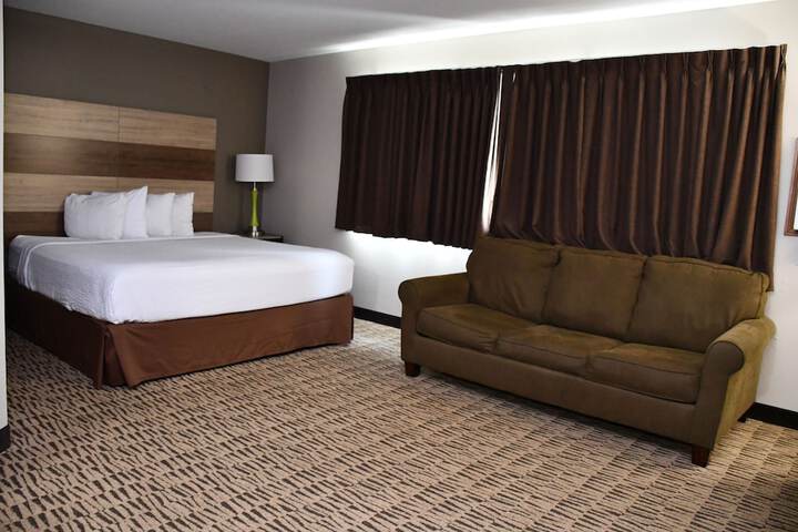 Baymont Inn & Suites by Wyndham Platteville