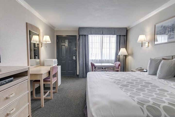Room 7 of 28