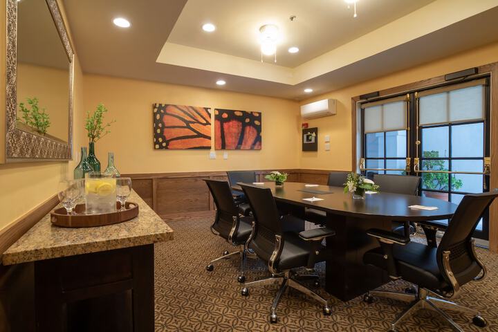 Oxford Suites Pismo Beach