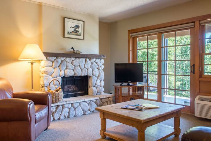 The Lodge at Riverside