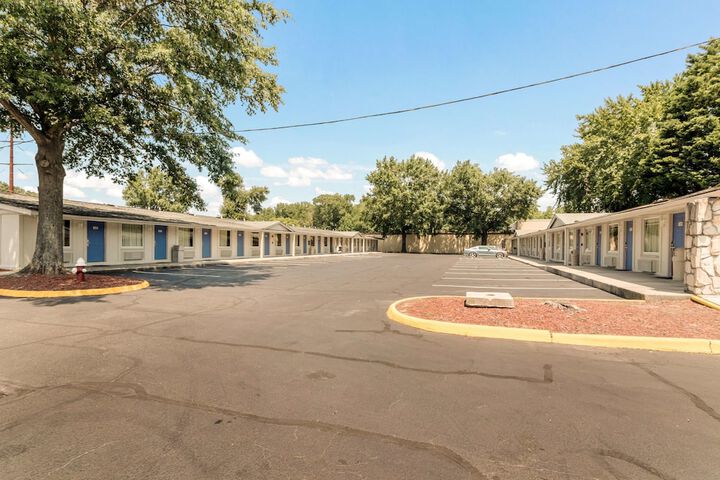 Property Grounds 27 of 29