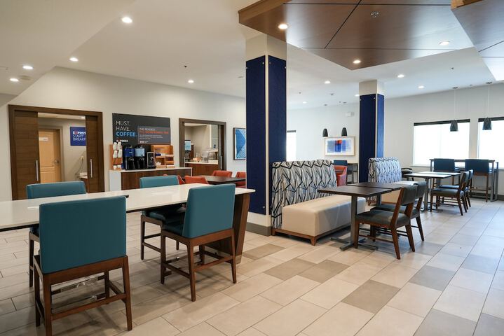 Holiday Inn Express & Suites Dallas Southwest-Cedar Hill by IHG