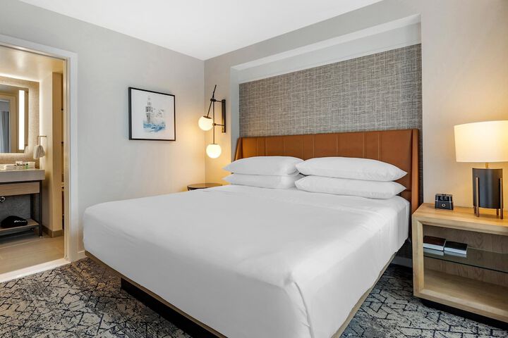 Room 25 of 64