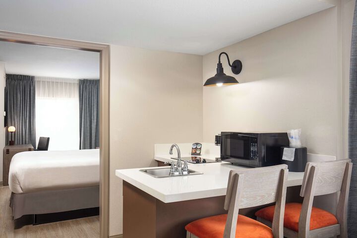 Room 14 of 63