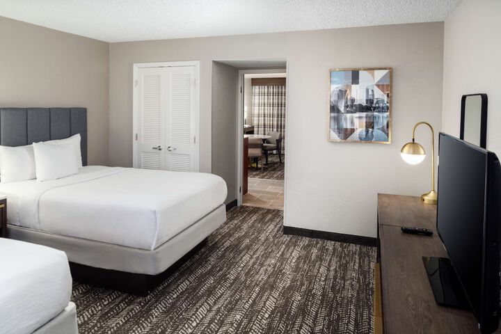 Room 44 of 76