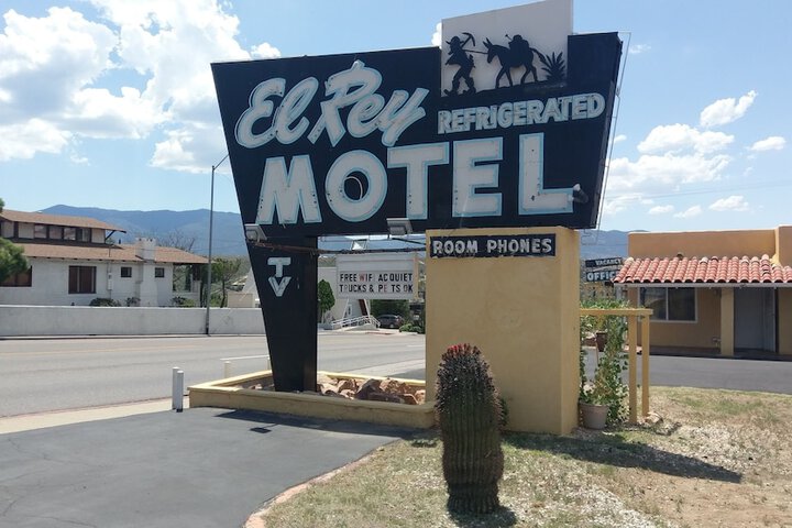 El Rey Motel