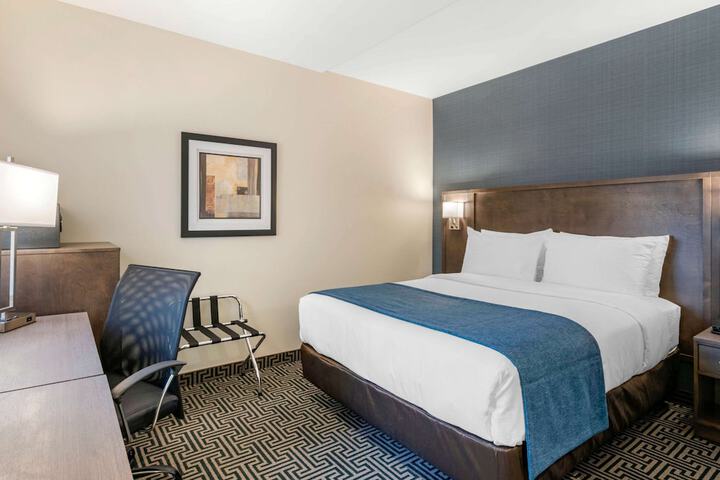 Room 18 of 32