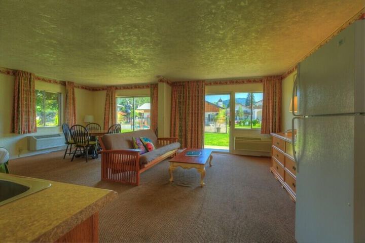 Room 21 of 72