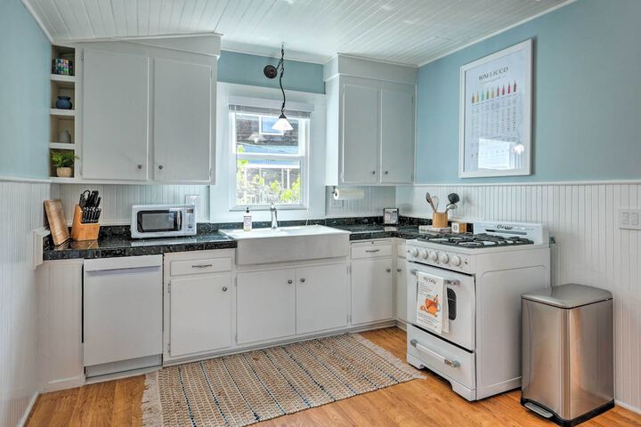 Walk to Main St: Historic Cottage in Sutter Creek