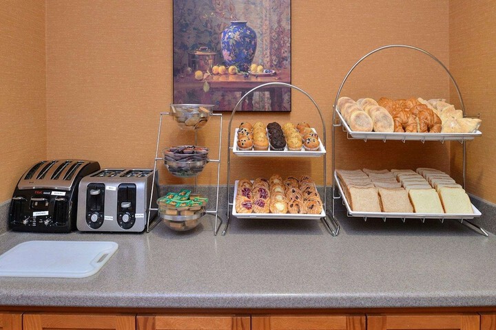 Breakfast/Coffee Service 85 of 93