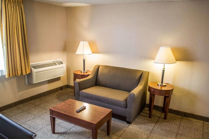 Room 59 of 103