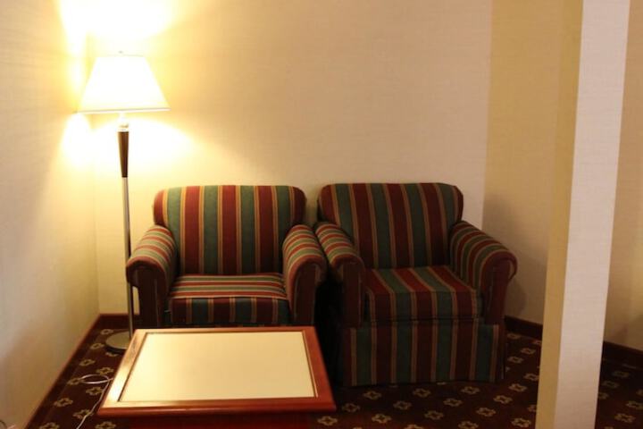 Room 15 of 37