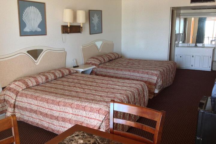 Room 10 of 17