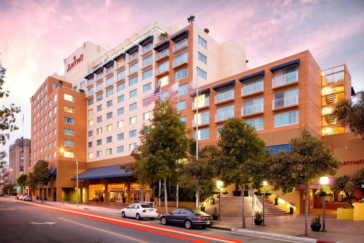 Hotel 4 of 81