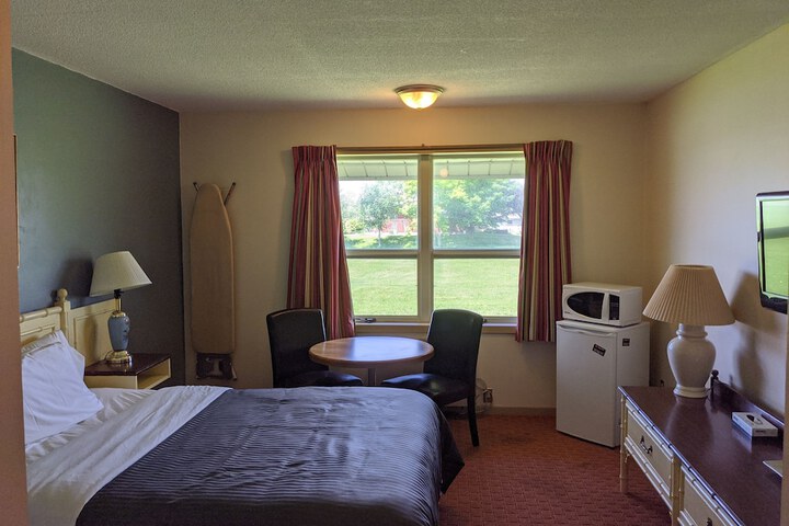 Room 25 of 41