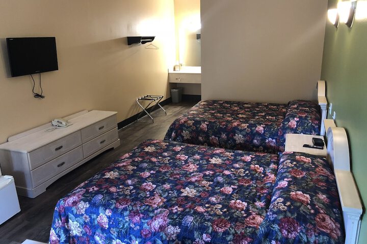 Room 30 of 48