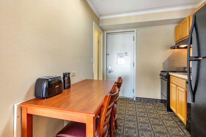 Room 84 of 110